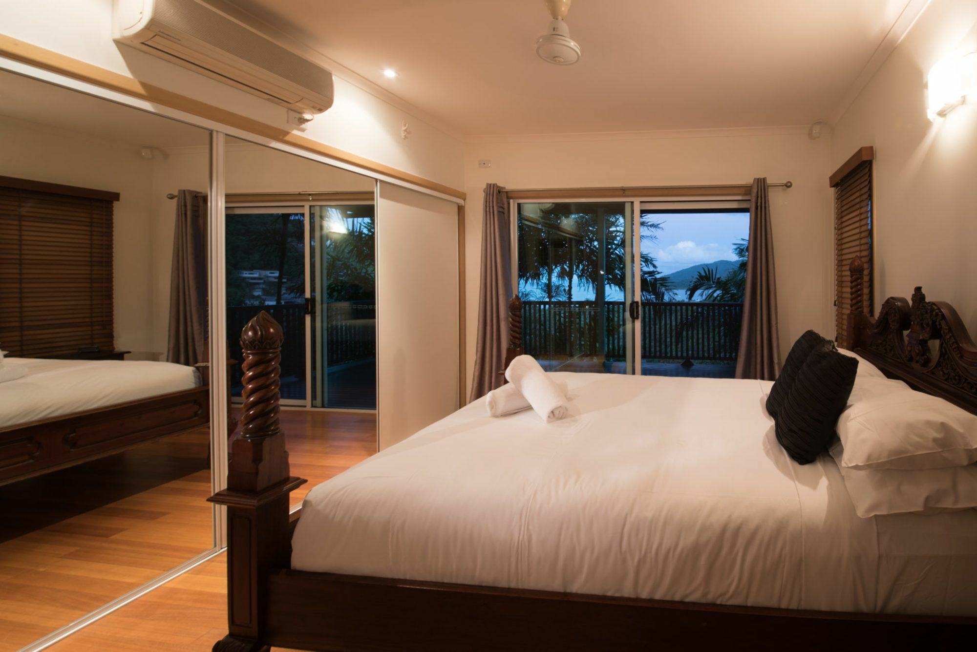 Bella Vista On Nara Pets Welcome Airlie Beach Exterior foto